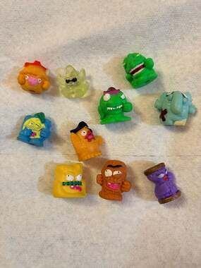 Moose Toys The Trash Pack Minifigure Lot of 10